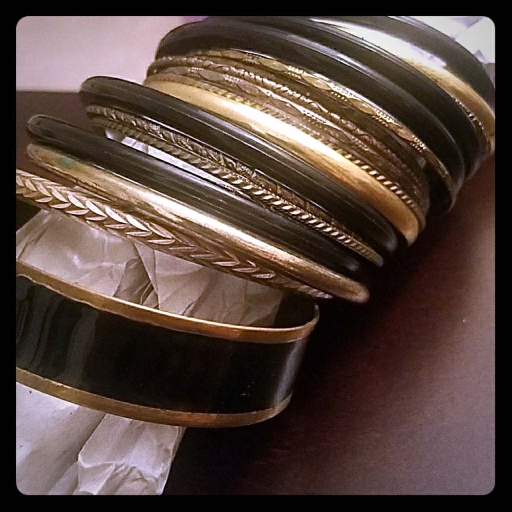 Multiple (23) Bangles - image 1